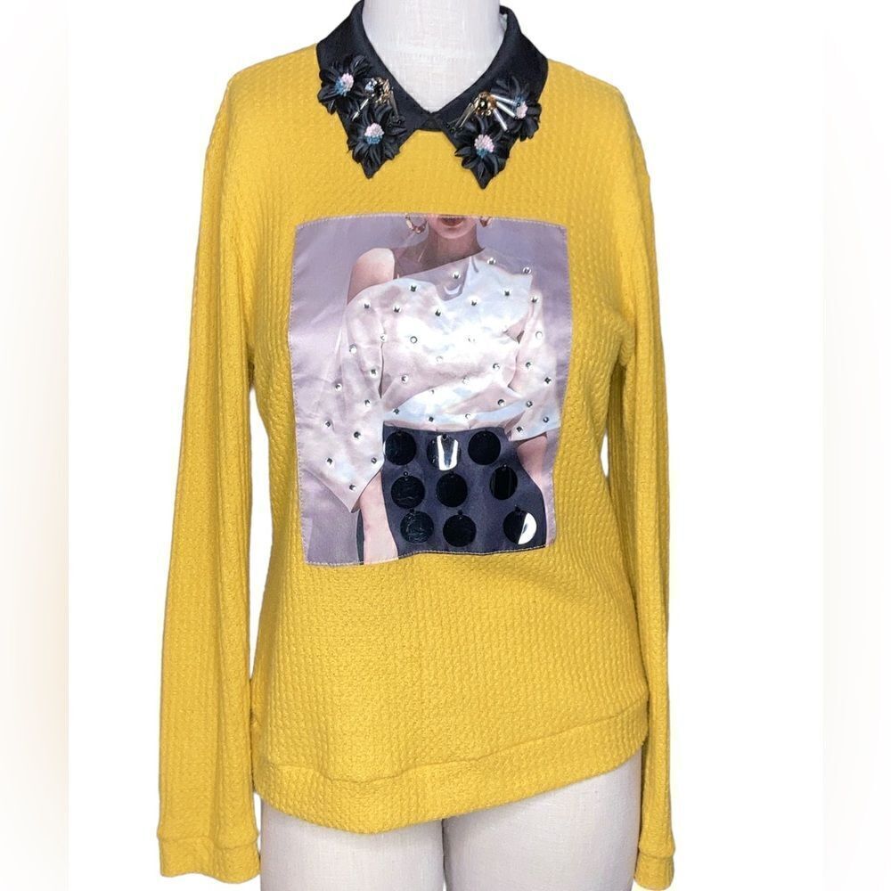 Aa Korean Shirt Women’s Size M